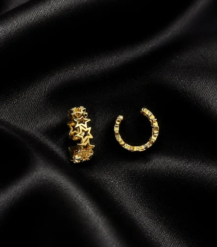 14K GOLD KAPLAMA İÇİ BOŞ YILDIZ SIRALI TASARIM GLORY TEKLİ KIKIRDAK KÜPE – FK14K0060-10403 - Ayşe Kafka…