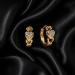 14K GOLD KAPLAMA KRİSTAL TAŞLI KALP VE İÇİ BOŞ SIRALI KALPLER HALKA GLORY KÜPE – FK14K0075-10446 - Ayşe…