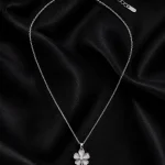 SİLVER MAT TAŞLI SAPLI YONCA TASARIM ÇELİK KOLYE – FKÇLK0065-4897 - Ayşe Kafkas Butik