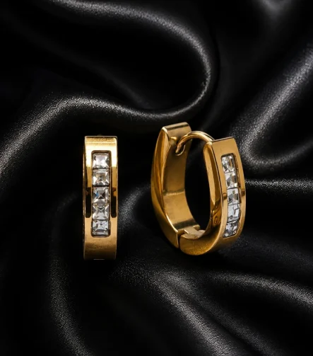 KRİSTAL TAŞLI GOLD UPSALA ÇELİK KÜPE – FKEÇLK0070-6386 - Ayşe Kafkas Butik