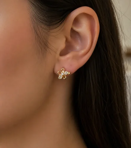GOLD ZİRKON DETAY PAPATYA HALKA TASARIM LUXURY KÜPE – FKERDYM0100-10360 - Ayşe Kafkas Butik