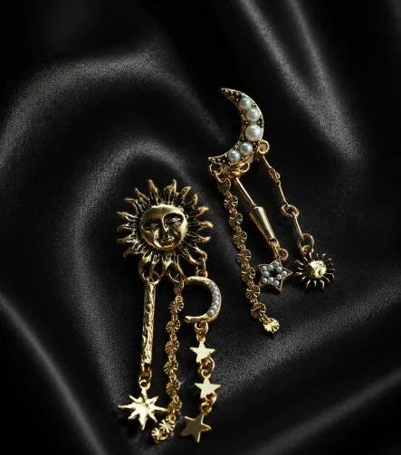 YILDIZ SALLANTILI İNCİ DETAY BRONZ TASARIM AY VE GÜNEÇ STEFANY KÜPE – FKST0175-9007 - Ayşe Kafkas Butik